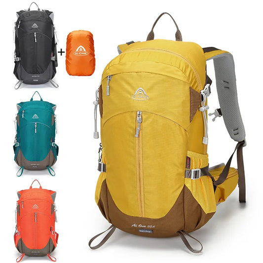 30L Leichter Wanderrucksack mit Regenschutz.